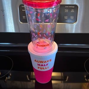 Dunkin cups